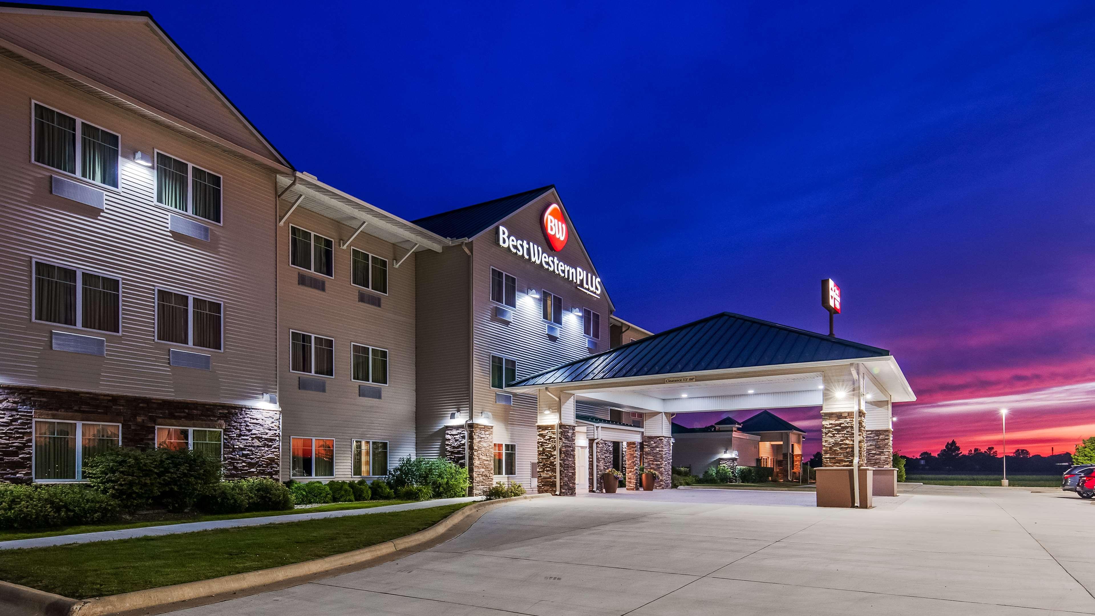 Best Western Plus Green Mill Village Hotel & Suites Arcola Exterior foto